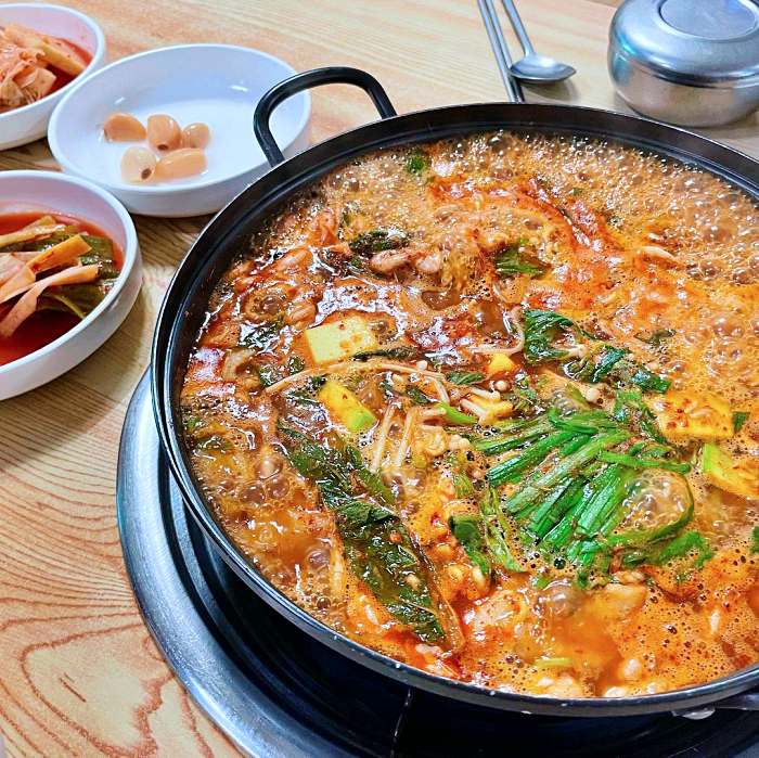 생생정보마당 화성 봉담 메기 빠가사리 참게 민물 매운탕 맛집