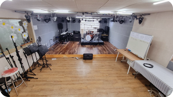 합주실 전체 전경