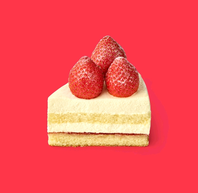 조각나있는 딸기듬뿍 바스카포네 케이크