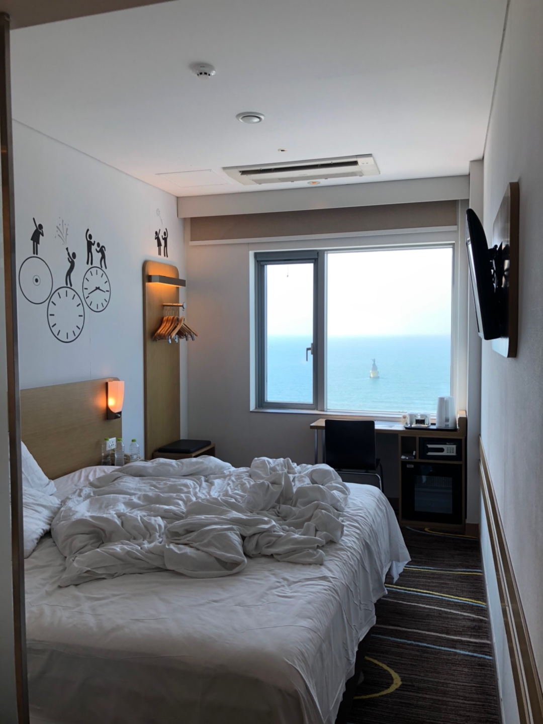 이비스버젯-인테리어와-바다뷰