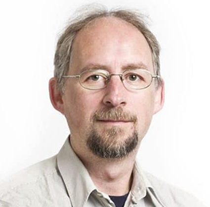 아담백 인물사진