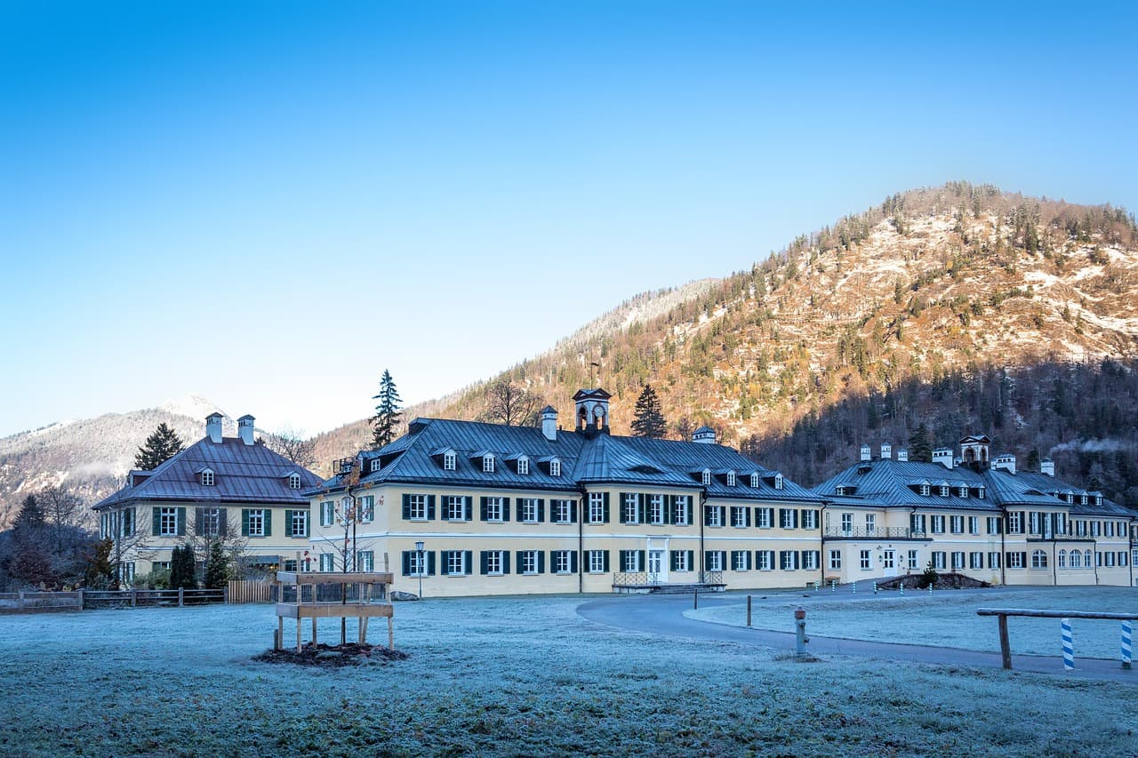 노후 생활에서 중요한 법적 준비 (유언장, 상속 등)