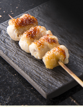 닭 가슴과 닭 날개 사이