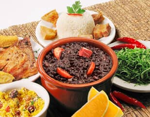 검은콩을 있는 그대로 곁들어 먹기