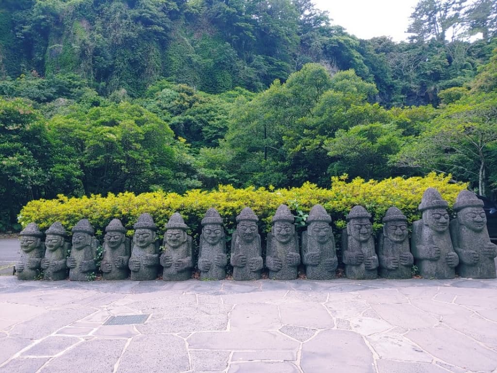 돌하르방 칼군무