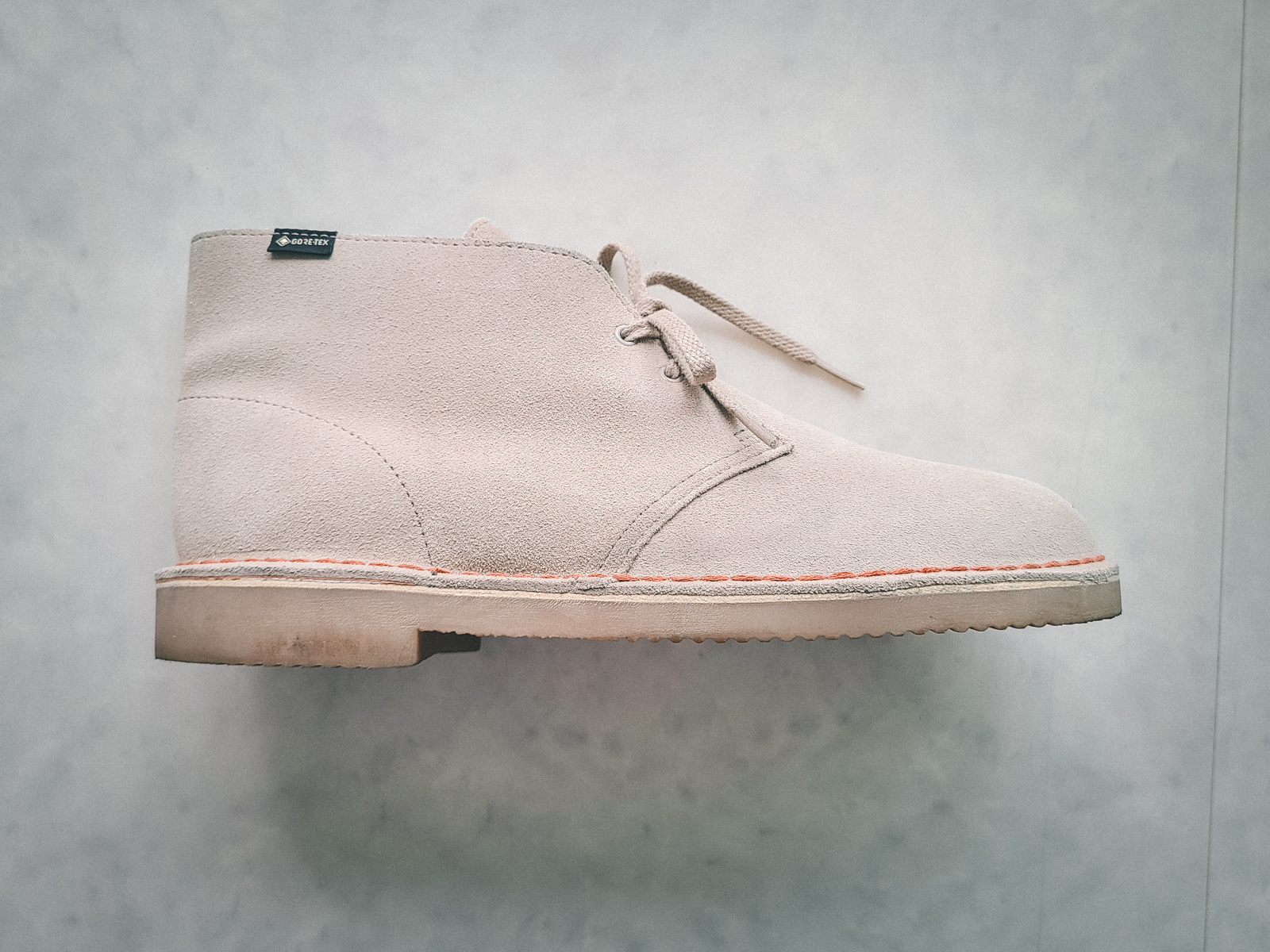 고어텍스 버전으로 내구성과 기능성이 올라갔습니다