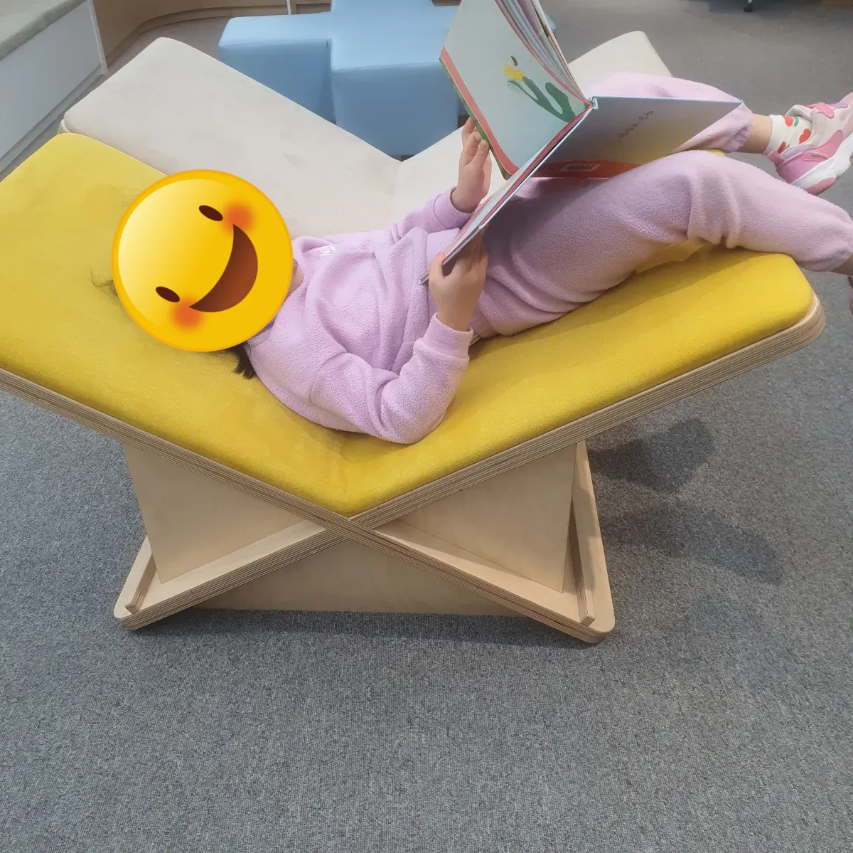 산성도서관-새싹누리실-V모양의자