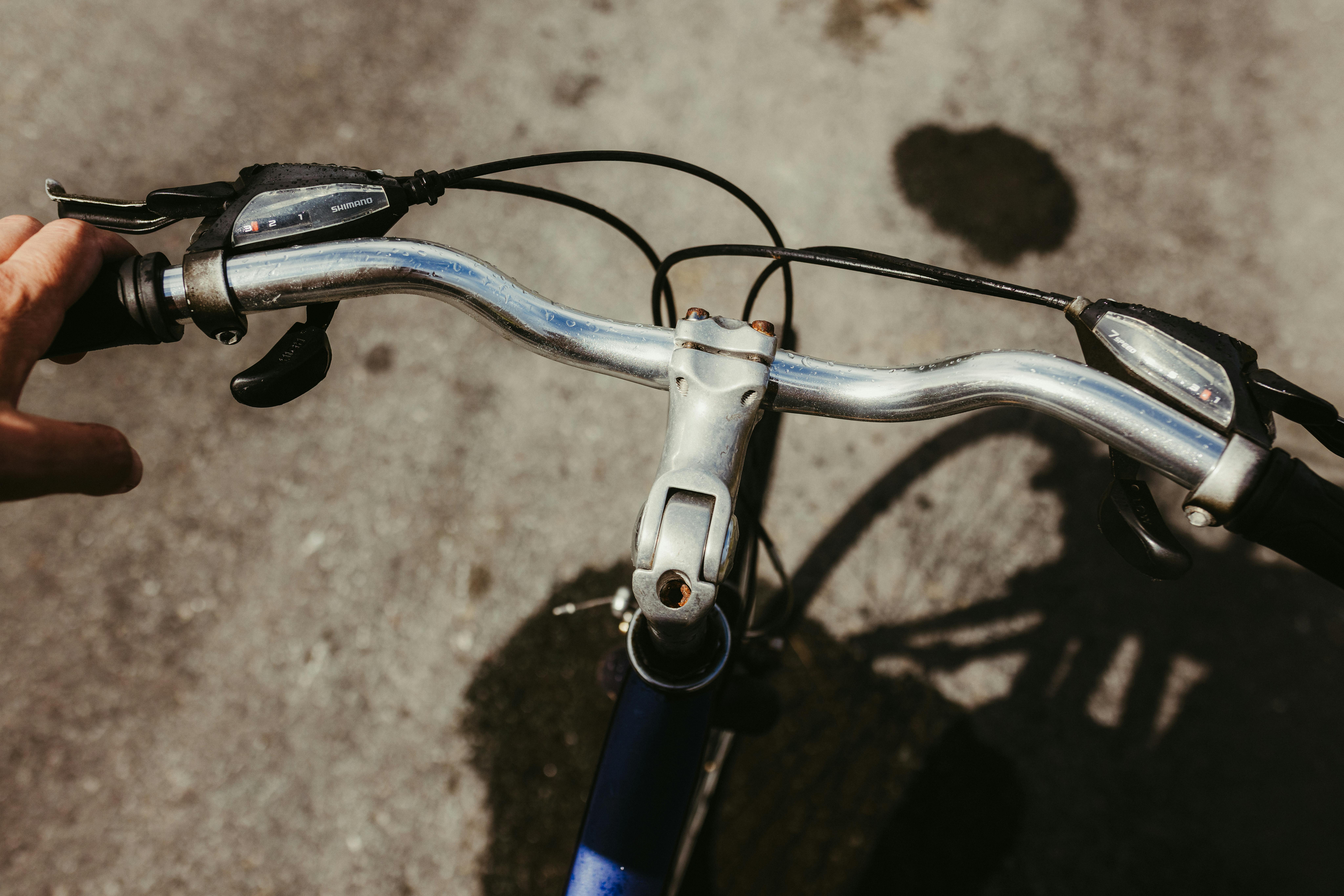 누군가 내 머리를 자르는을 상징하는 이미지