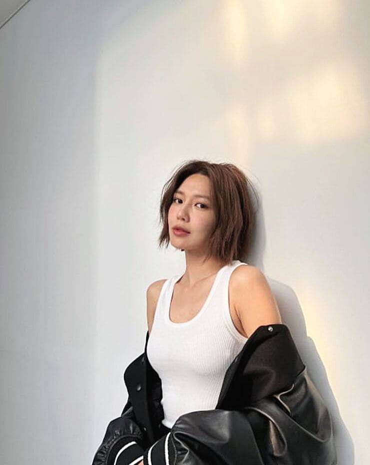 배우-최수영