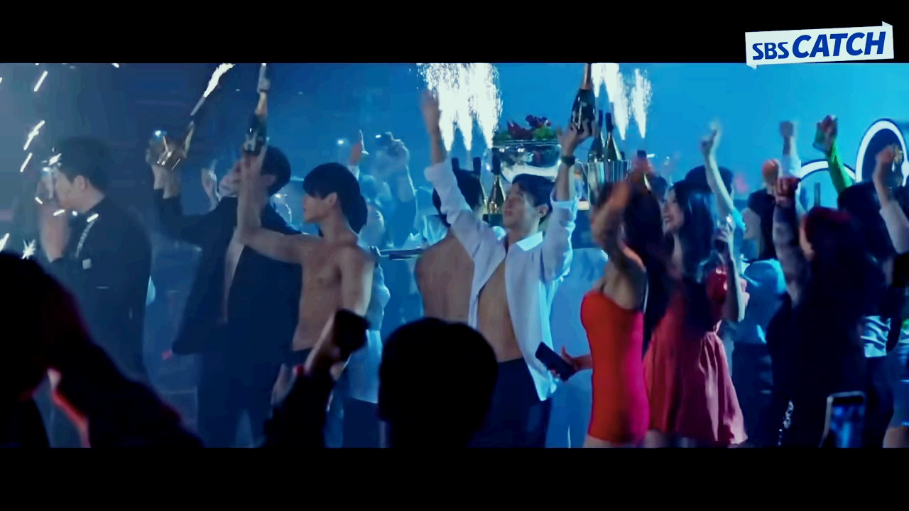 모범택시2 샴페인