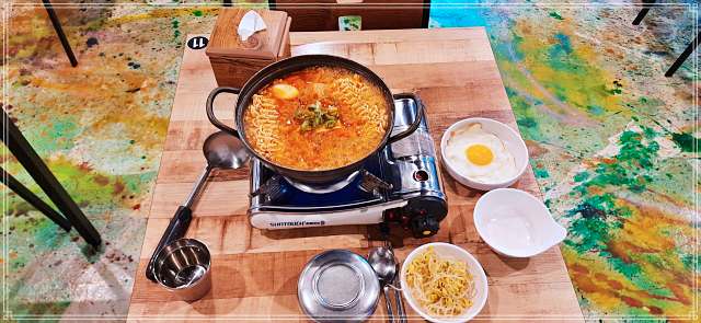 시흥 배곧 맛집 단돈 3천원 돼지 고기 듬뿍 김치찌개