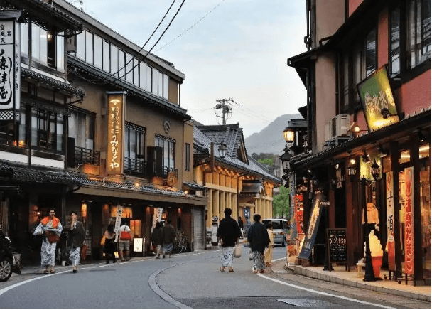 겨울 일본 온천 여행지 ; 온천 료칸 가족, 연인 여행지(Best 5) 하코네, 노보리베츠, 기노사키, 나고야, 이즈