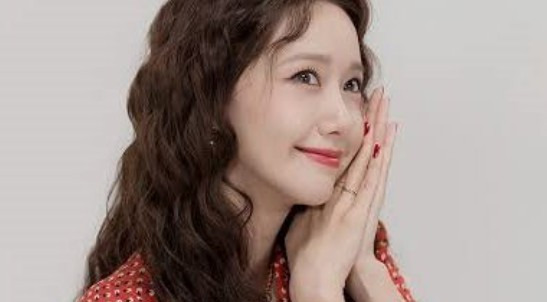 윤아 