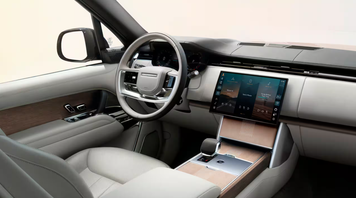 레인지로버 플러그인 하이브리드 내부 디자인