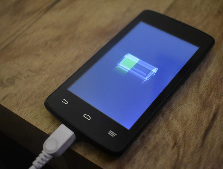 스마트폰 배터리 관리 관련 사진