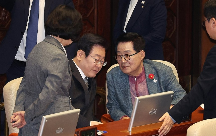 딥시크 성공 비결과 한국 AI 산업의 과제: 규제 개혁이 답일까?