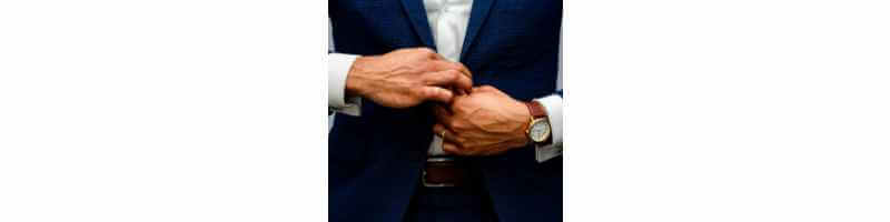 양복-다듬는-모습