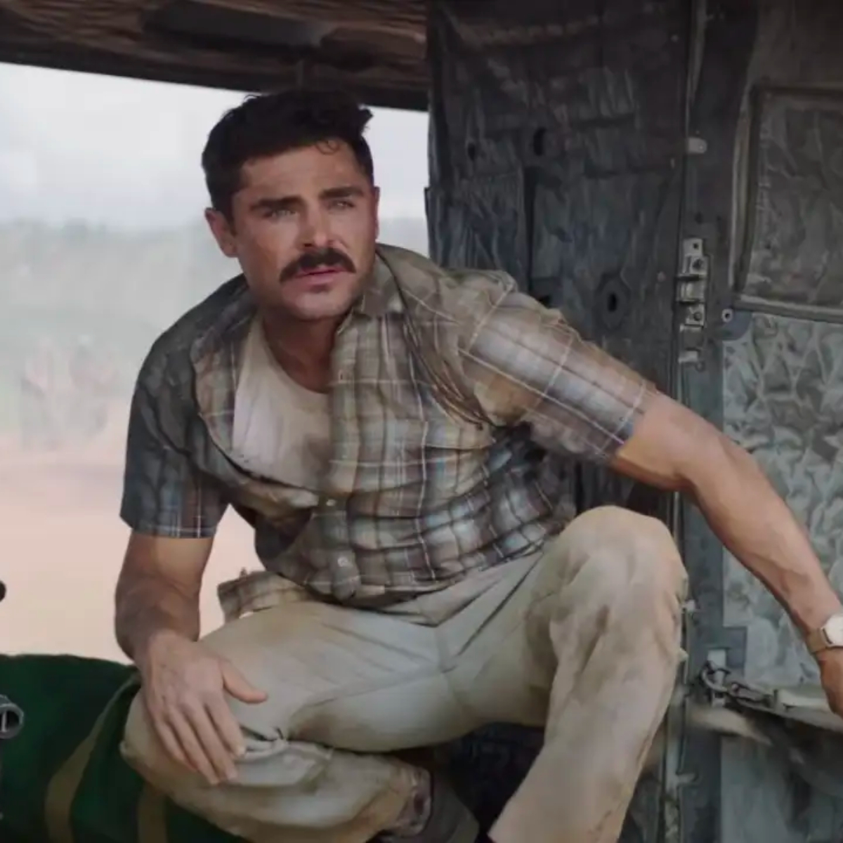 지상 최대 맥주 배달 작전 애플티비 영화 추천, 실화 원작 영화