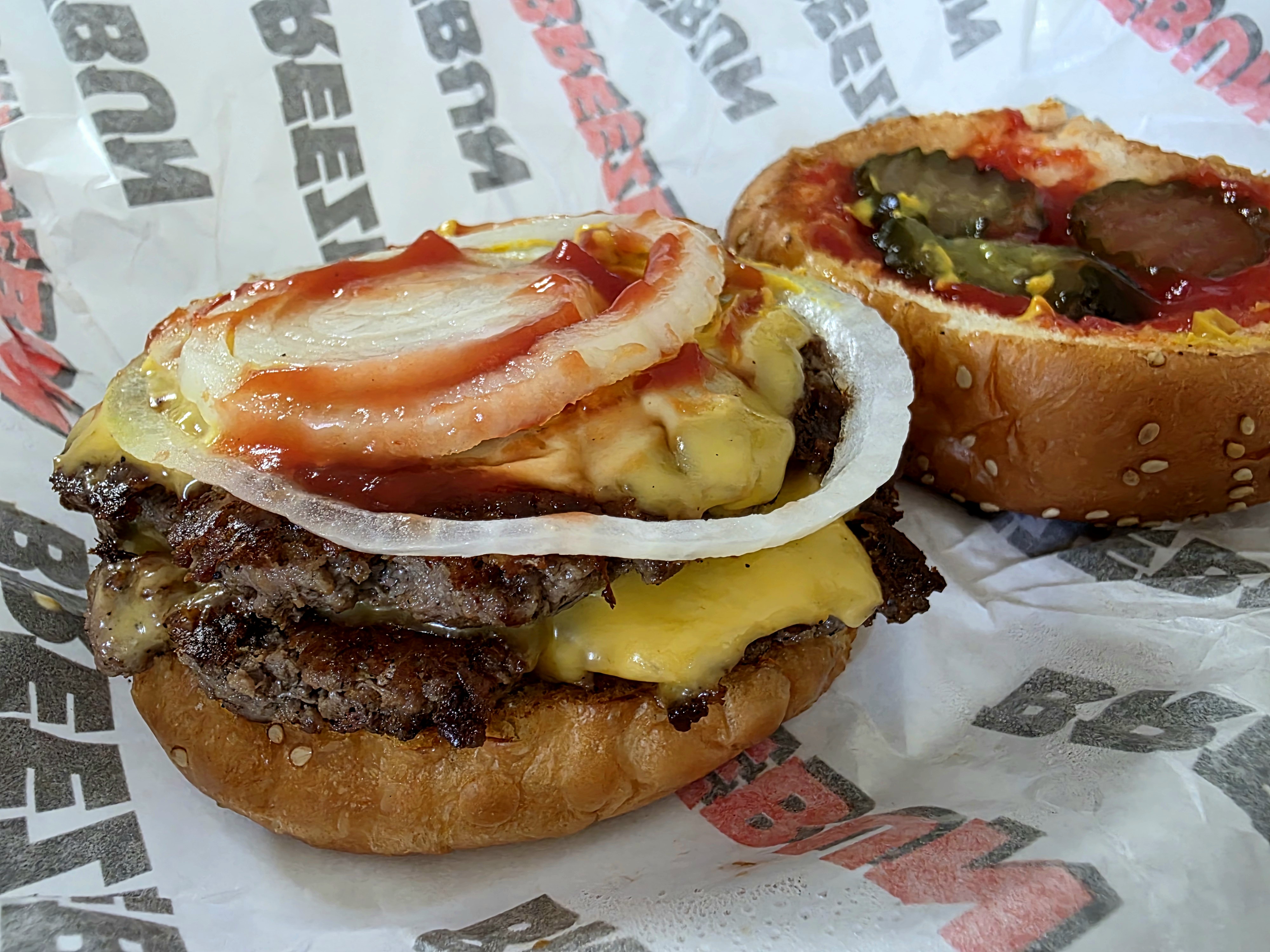 패티가-두-장입니다.