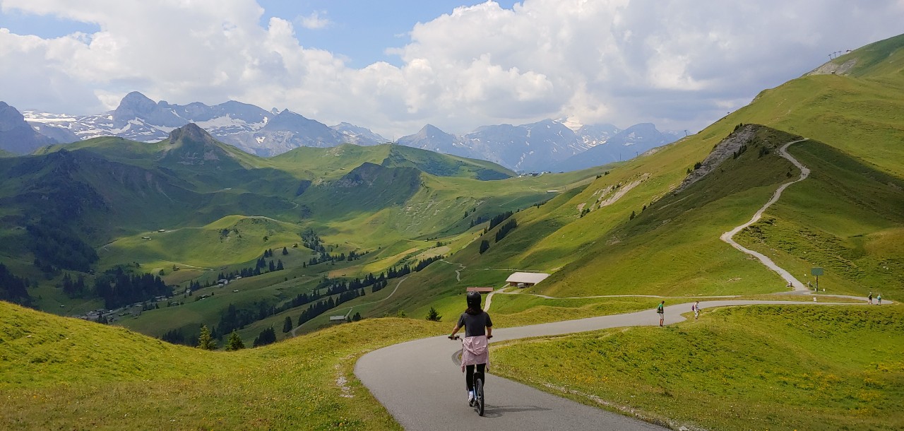 스위스 아델보덴 트로티바이크