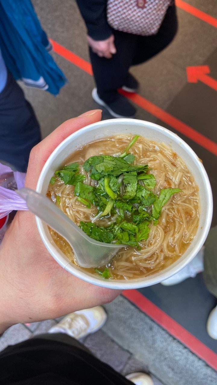 "주걸륜도 반한 대만 국민 간식! 아종면선 곱창국수 솔직 리뷰 🍜"