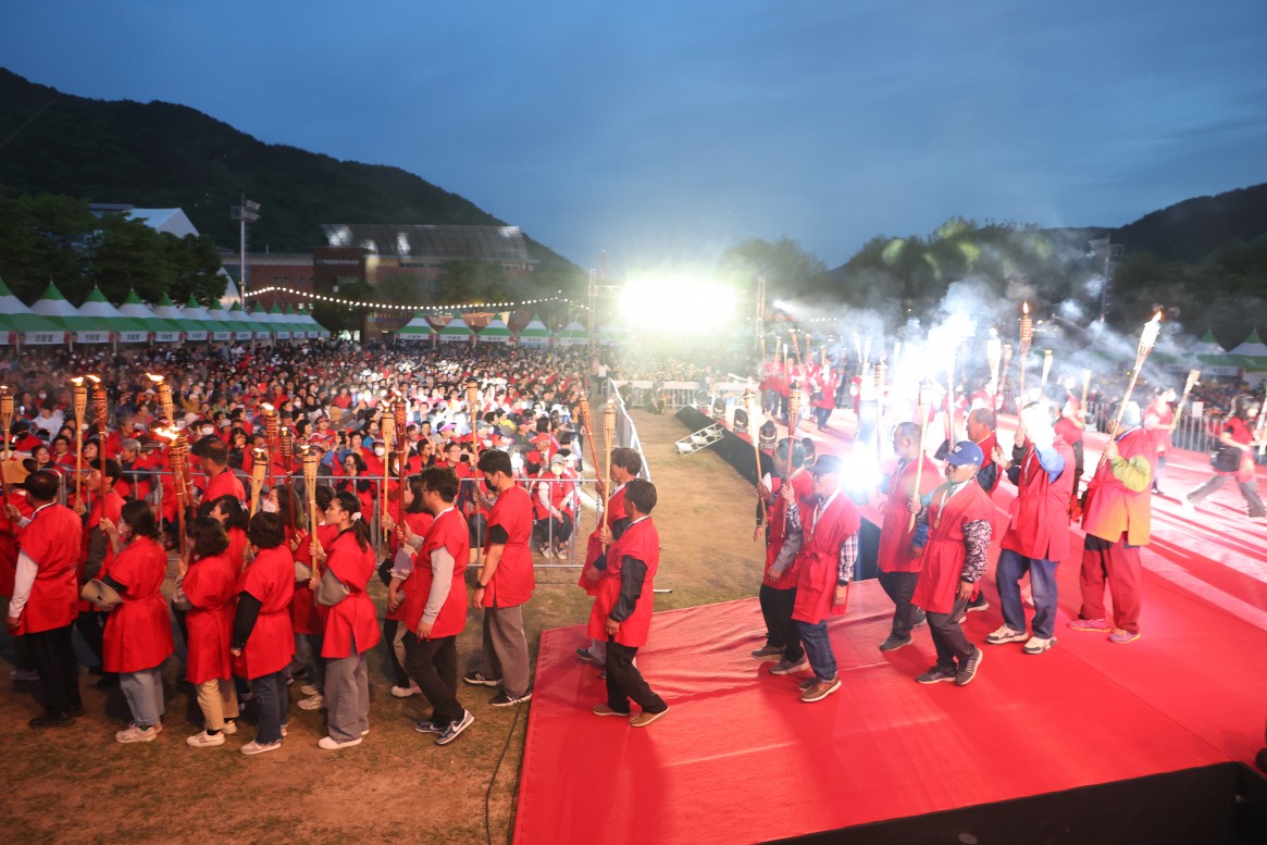 [4월 축제]2025 의령 홍의장군 축제❘기간, 프로그램 &amp; 공연 &amp; 체험 일정표