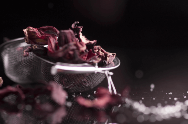 색깔별 차와 기분 연관성, 붉은빛 히비스커스 말린차