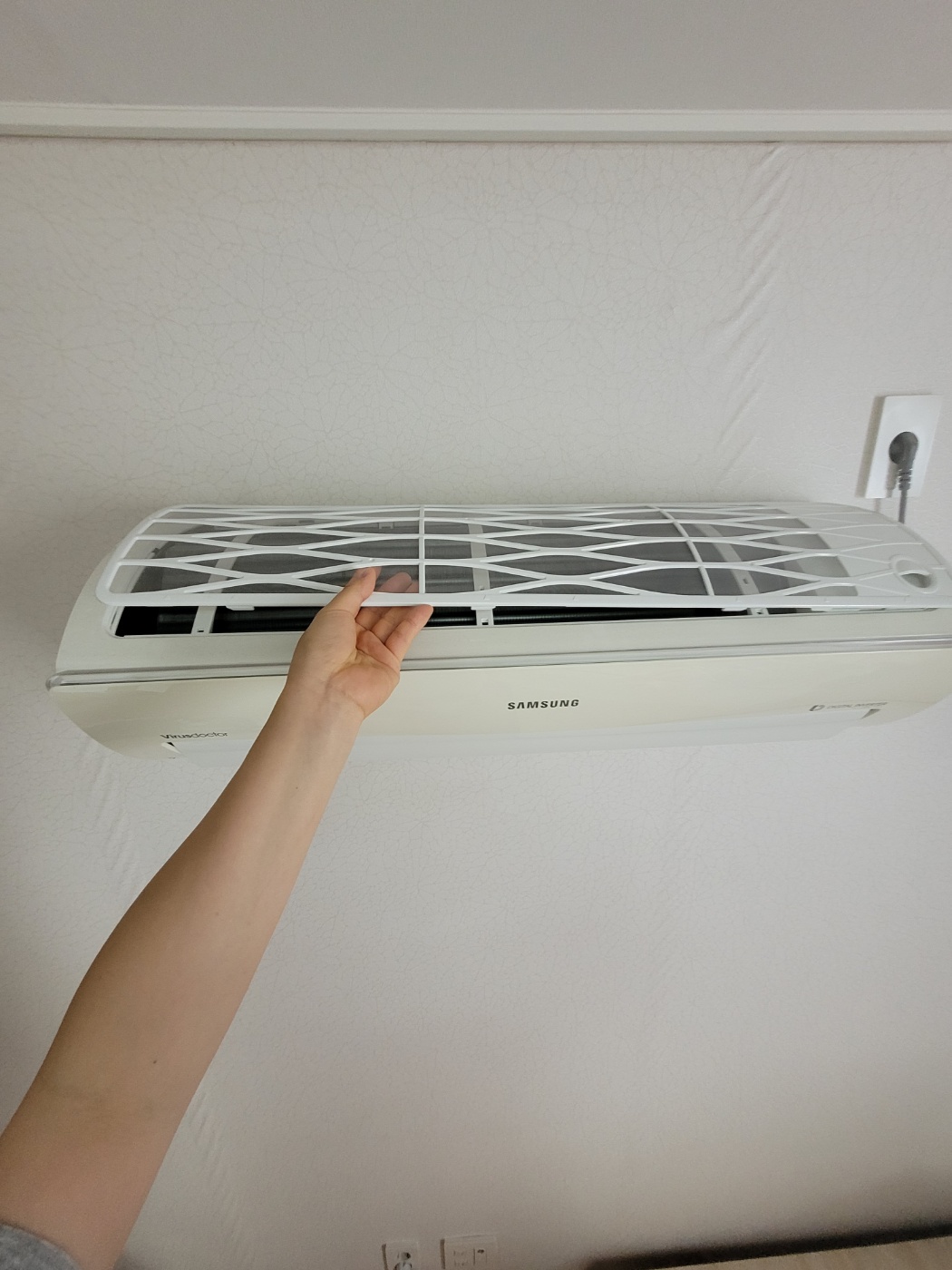 벽걸이에어컨 필터 분리