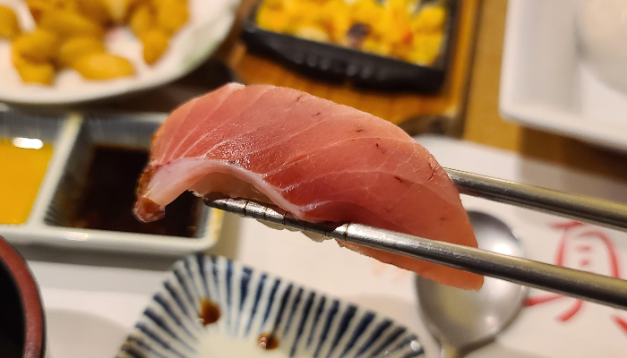 참치초밥 저녁식사 초밥한점