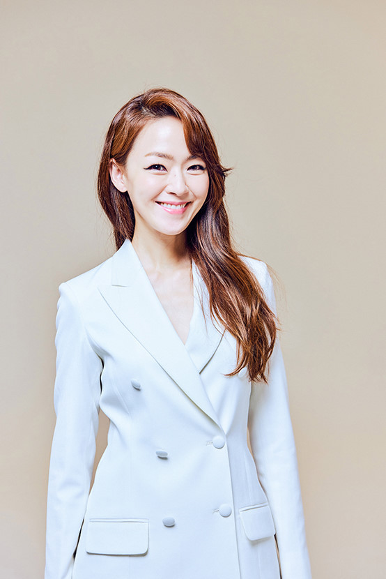 김윤아 사진