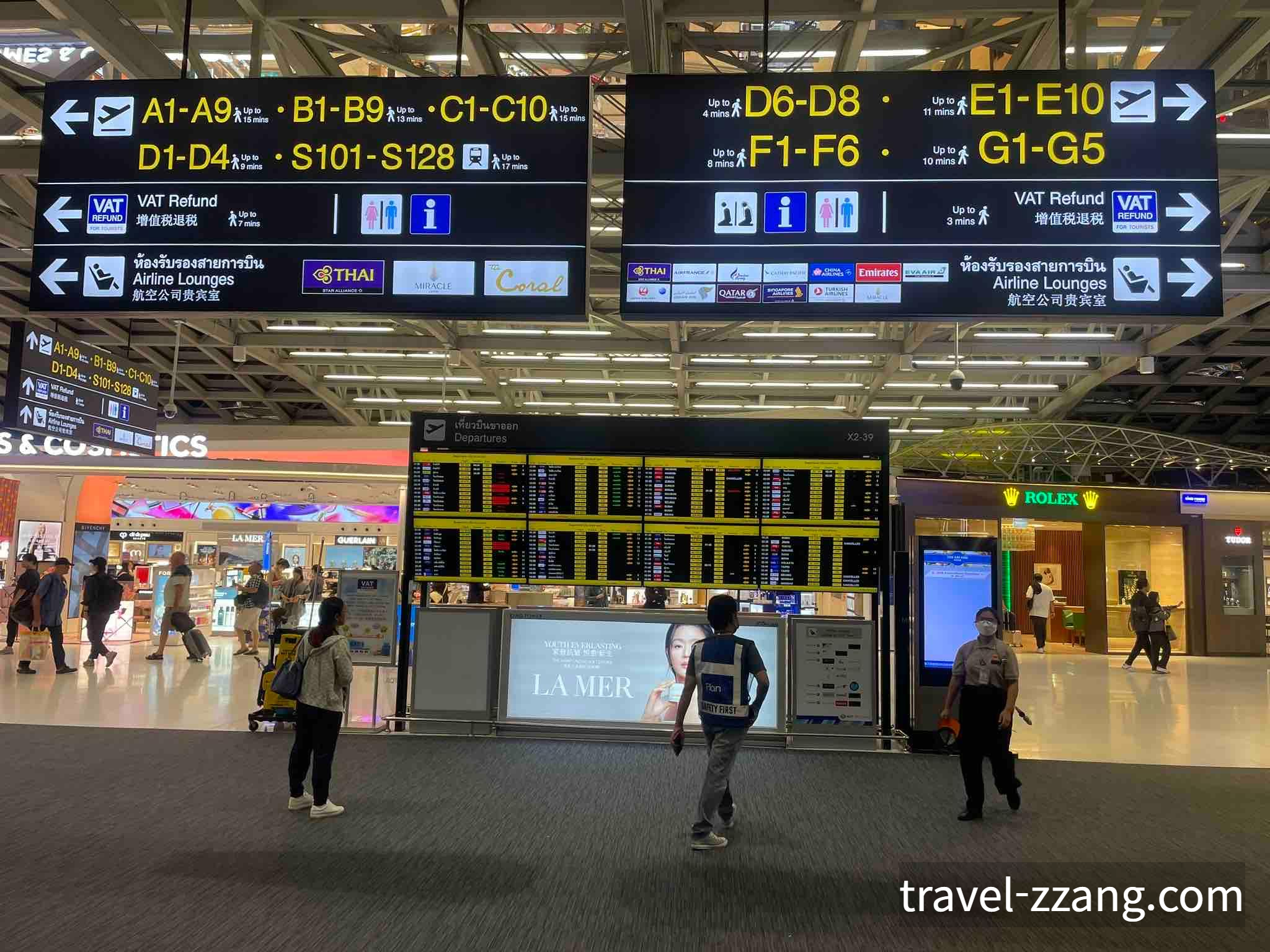 방콕 수완나품 공항 출국 게이트