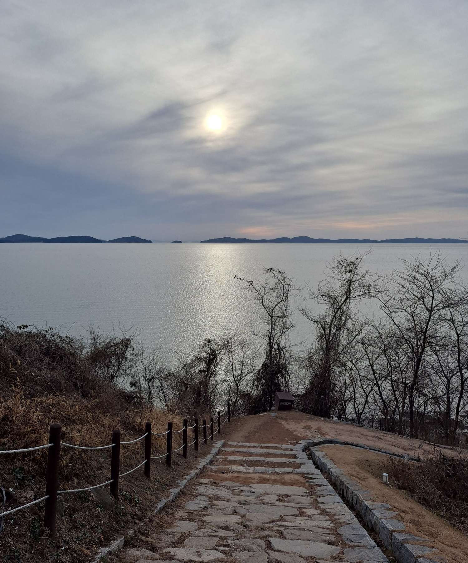 돈대 근처에서 바라본 해