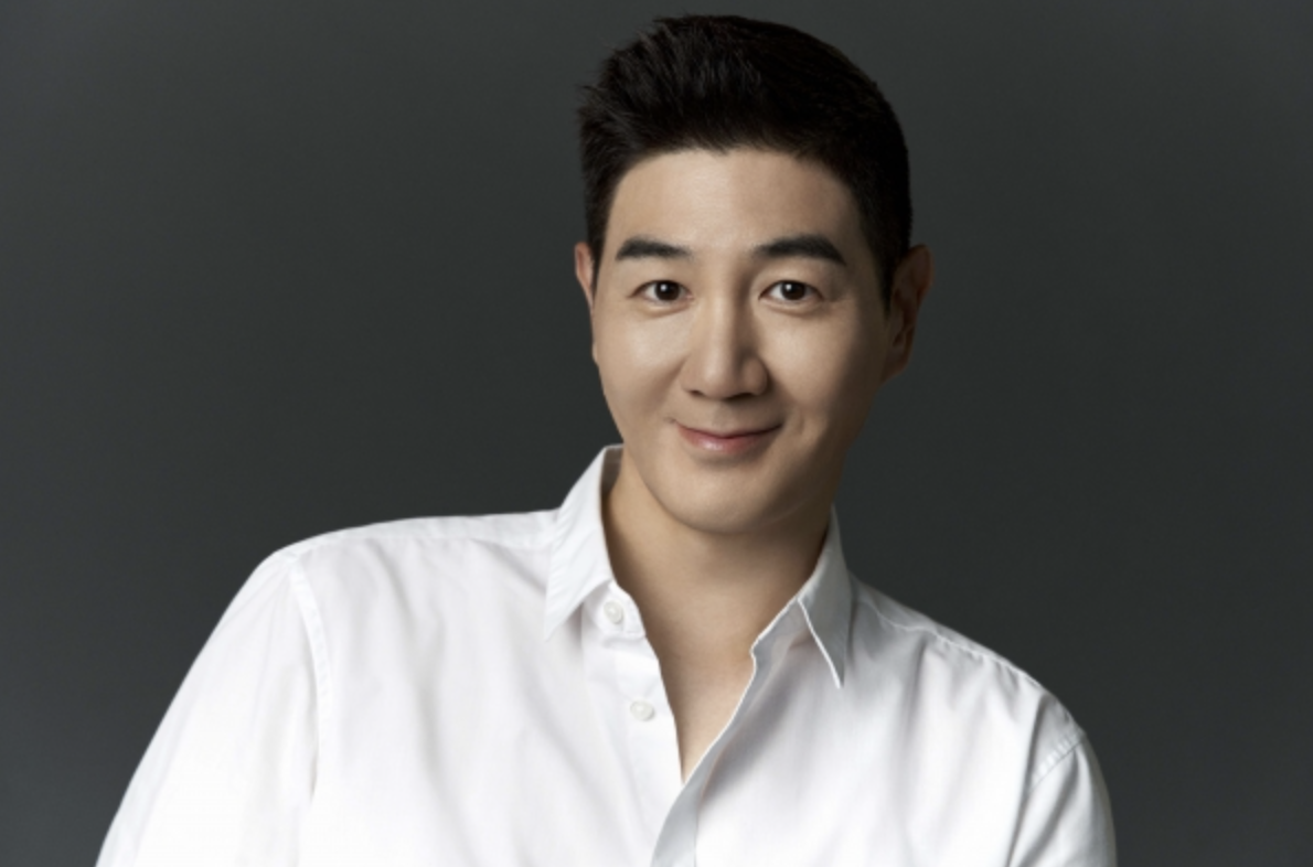 한상진 프로필 화보