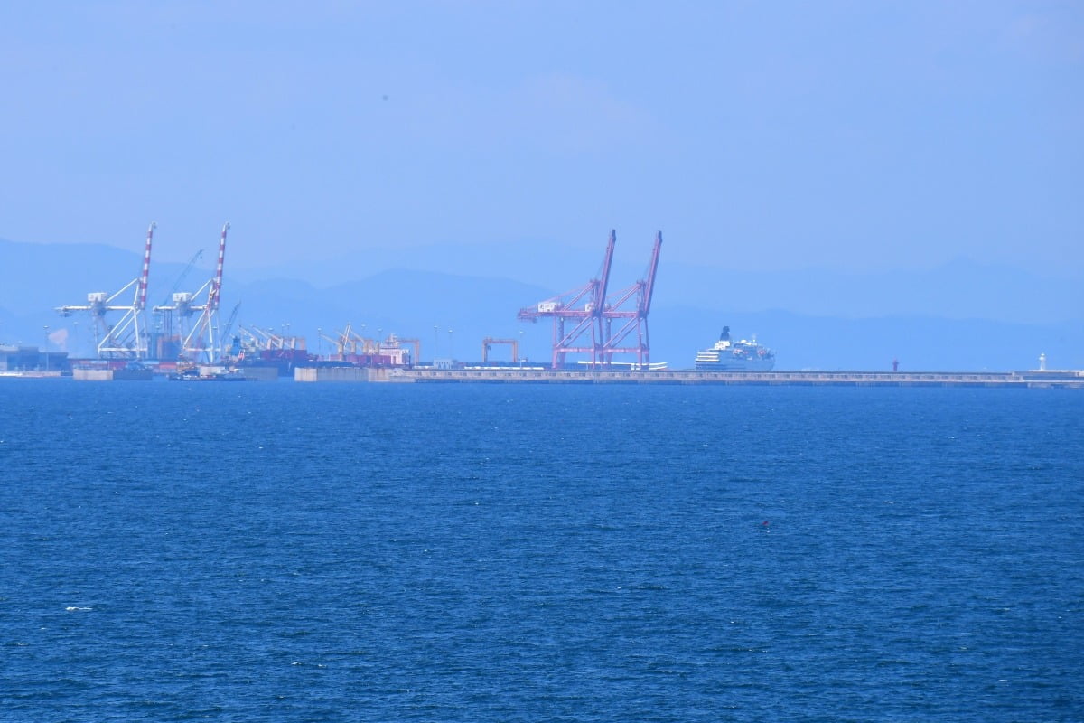 포항 영일만 바다.