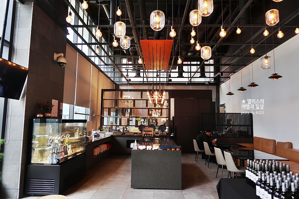 머큐어 앰배서더 서울 홍대, 무료업글 혜택, SMT라운지, 코인세탁실 등