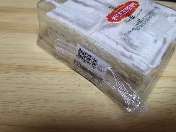 CU편의점 후르츠생크림케익