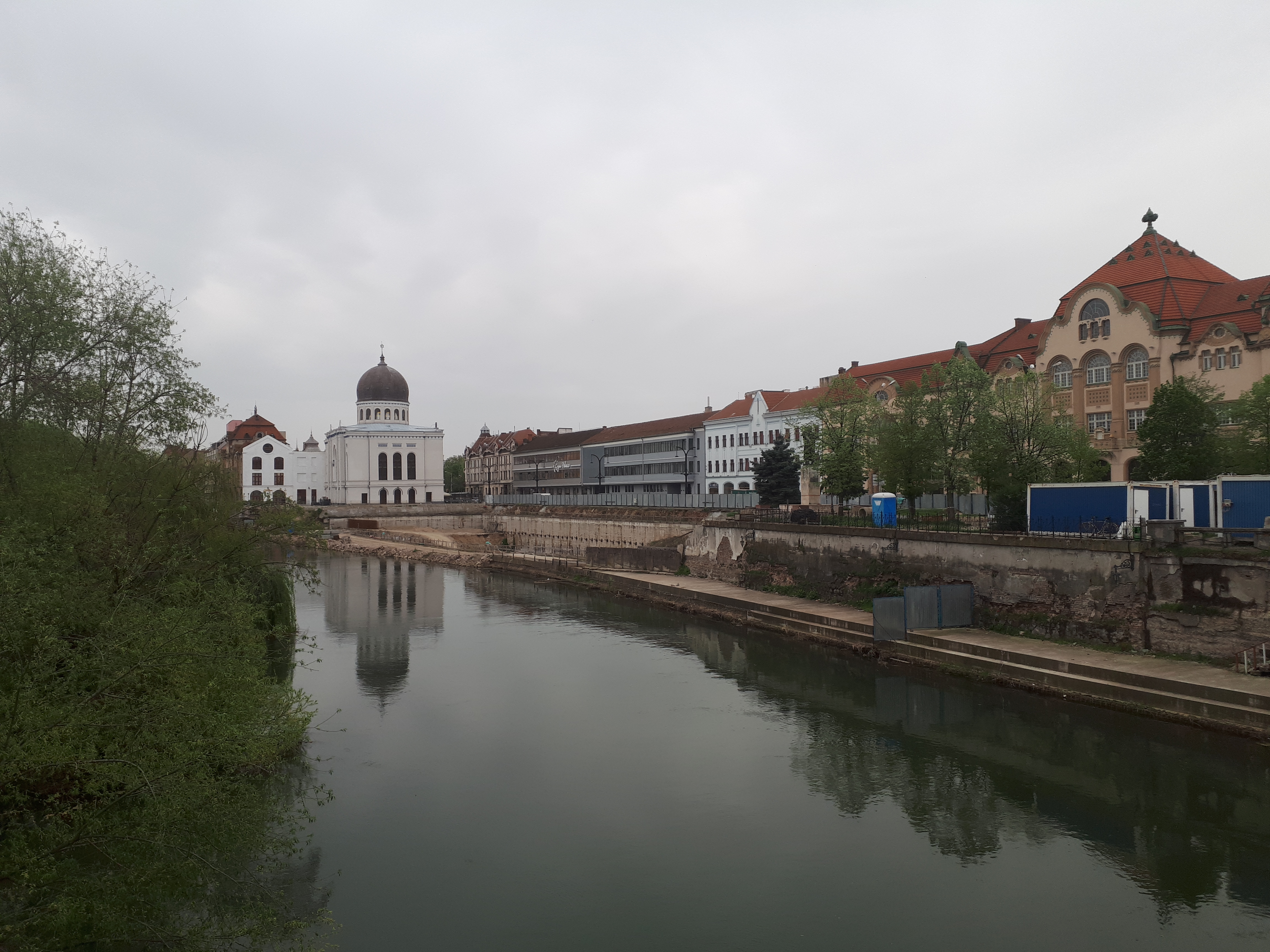 루마니아 오라데아 크리슈 강