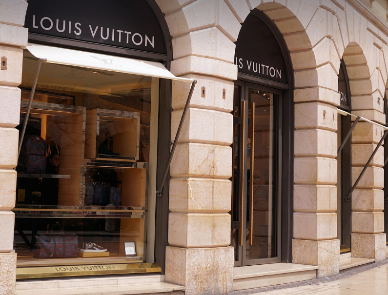 명품브랜드 루이비통 매장사진