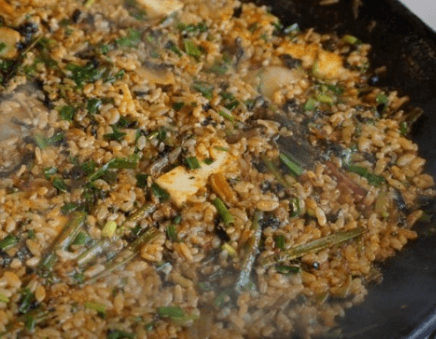 생생정보통 37년 전통 미나리 해물볶음