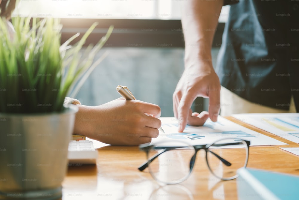 퍼포먼스 마케팅 관련 이미지