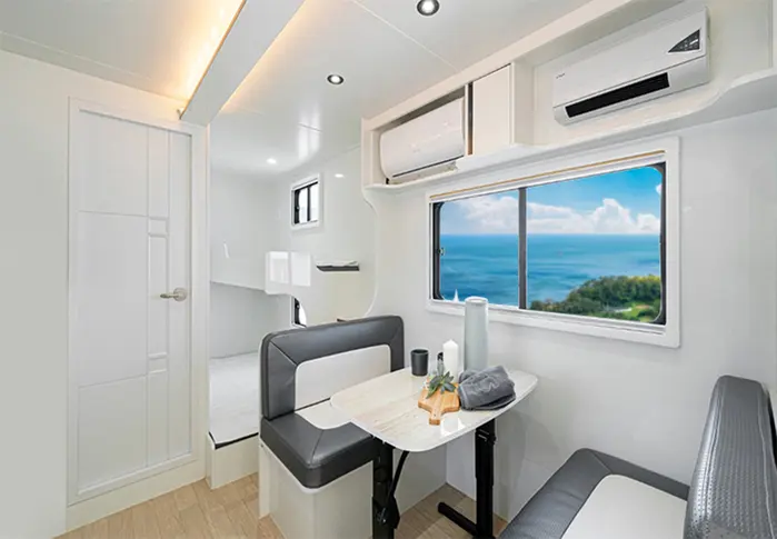 포에스-카라반-예약