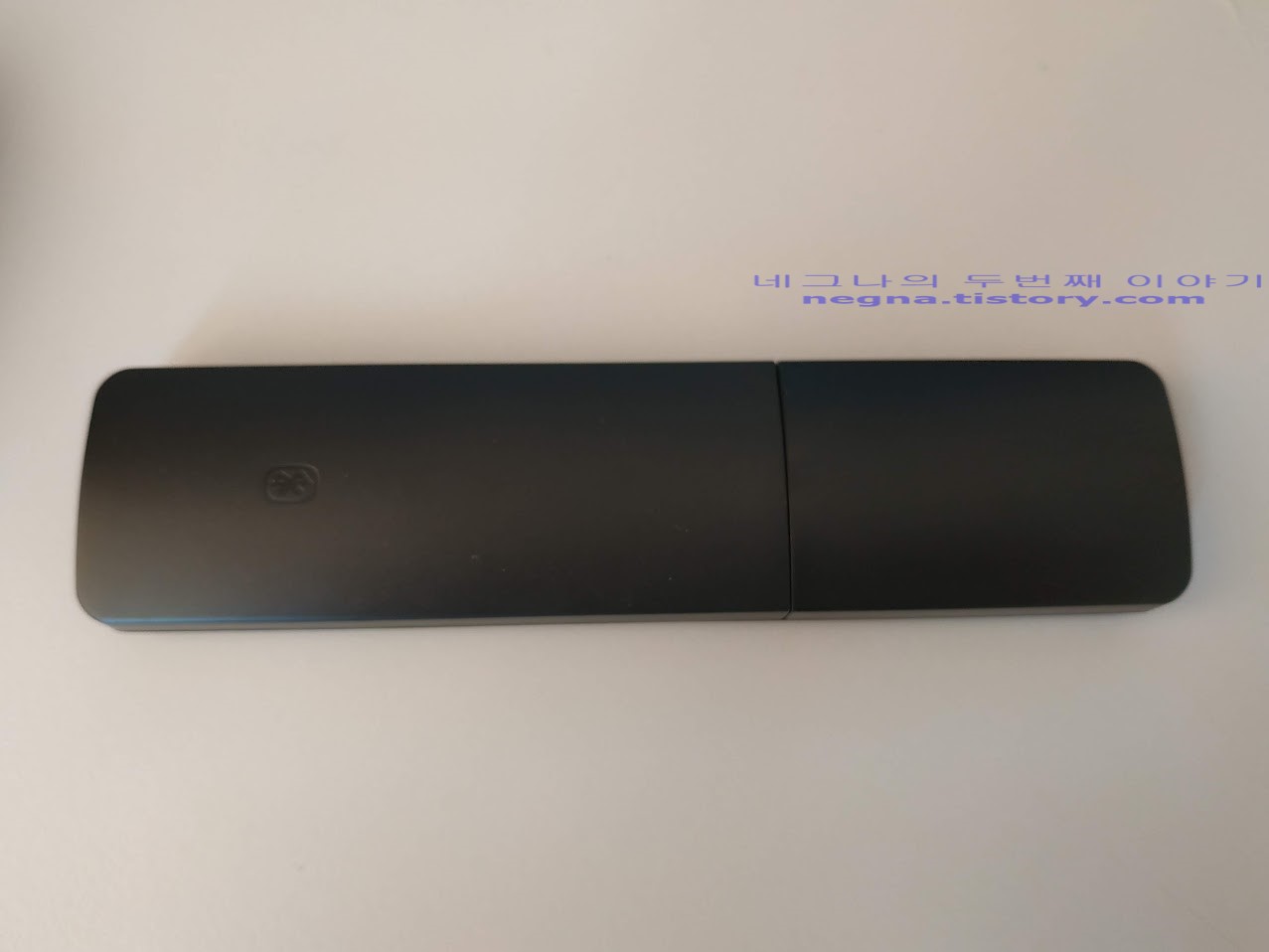 샤오미 미박스 리모컨 후면.