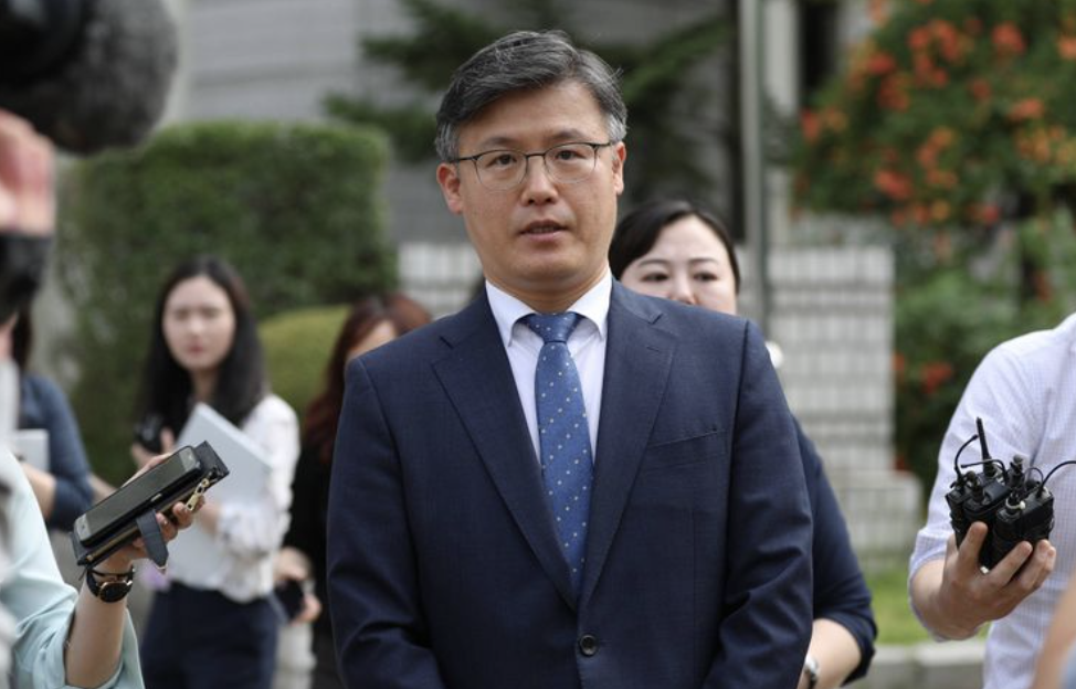 정호성 실형