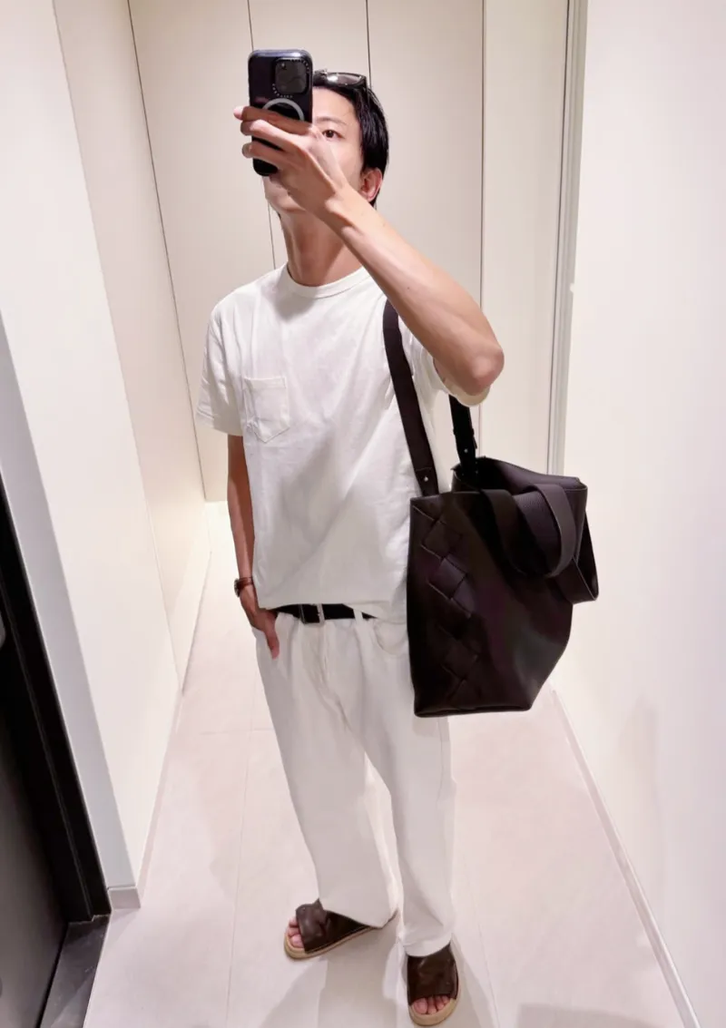 주우재 가방, 주우재 토트백, 주우재 보테가베네타, 보테가베네타 라지 디아고, 보테가 남자 가방, 남자 명품 가방 추천, 남자 가죽 토트백, 조용한 럭셔리, quiet luxury, 인트레치아토 토트백, 보테가 신상 가방, 주우재 착장 가방, 데일리 가방 추천, 출근룩 가방, 여행용 토트백, 주우재 패션, 남자 꾸안꾸룩, 남친룩