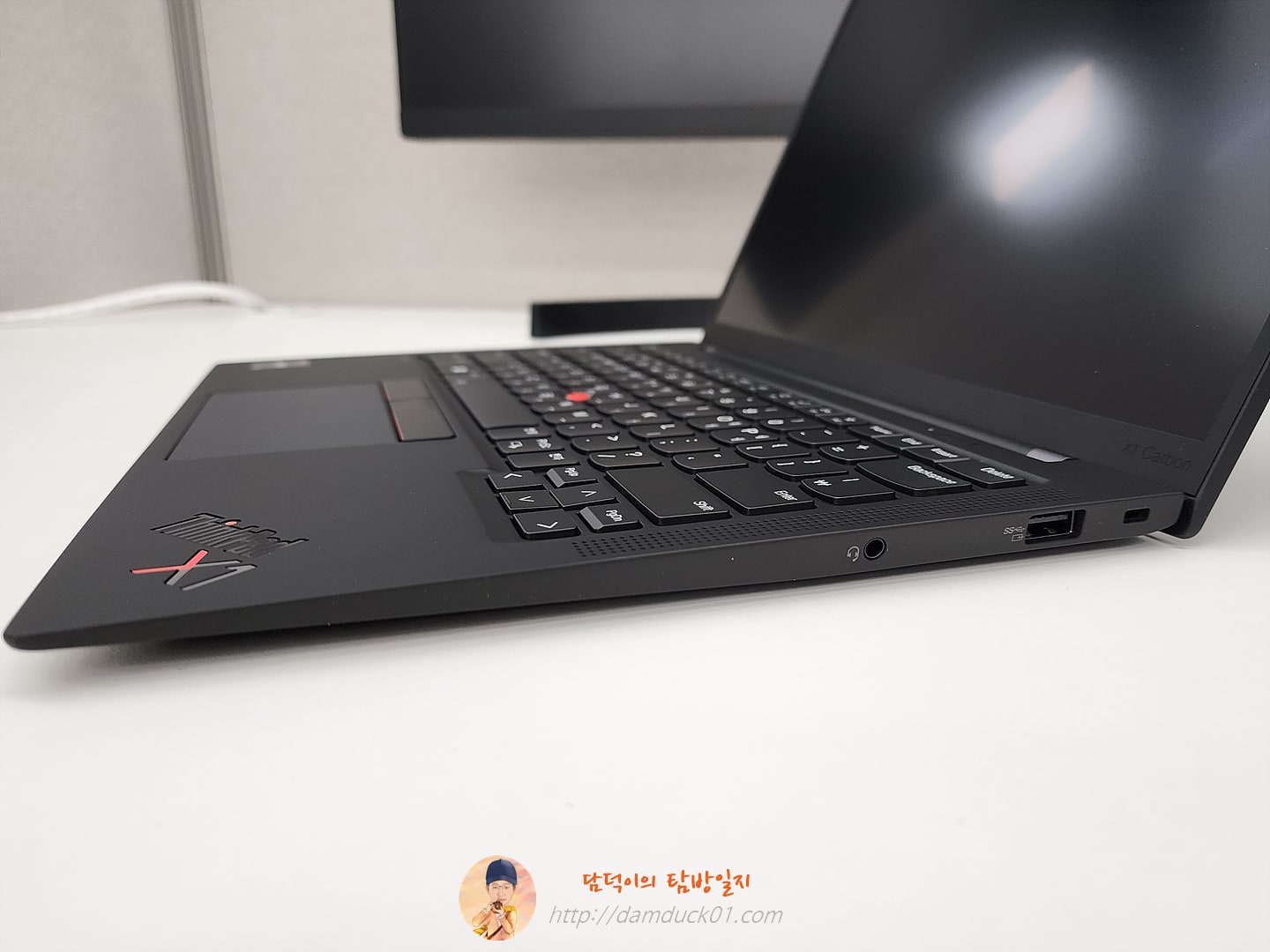 ThinkPad X1 Carbon Gen 11