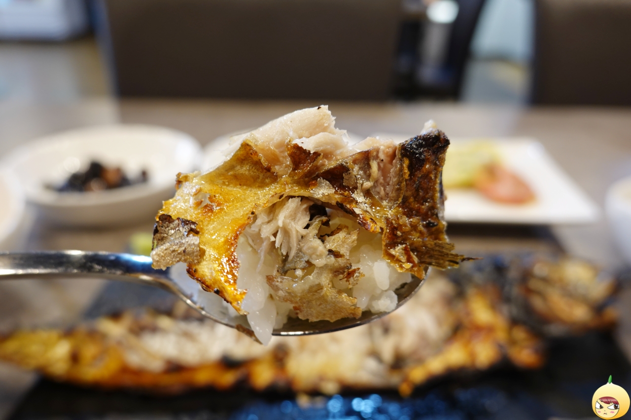 바삭한 고등어구이 껍질