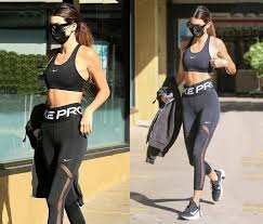 에밀리-애슬레저룩