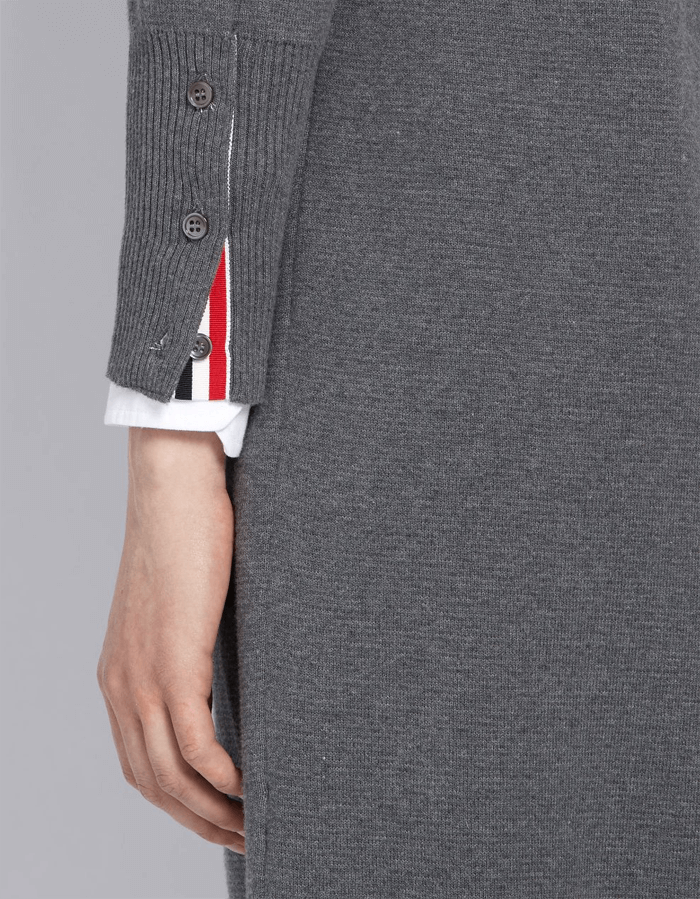 눈물의 여왕 김지원 톰브라운 가디건