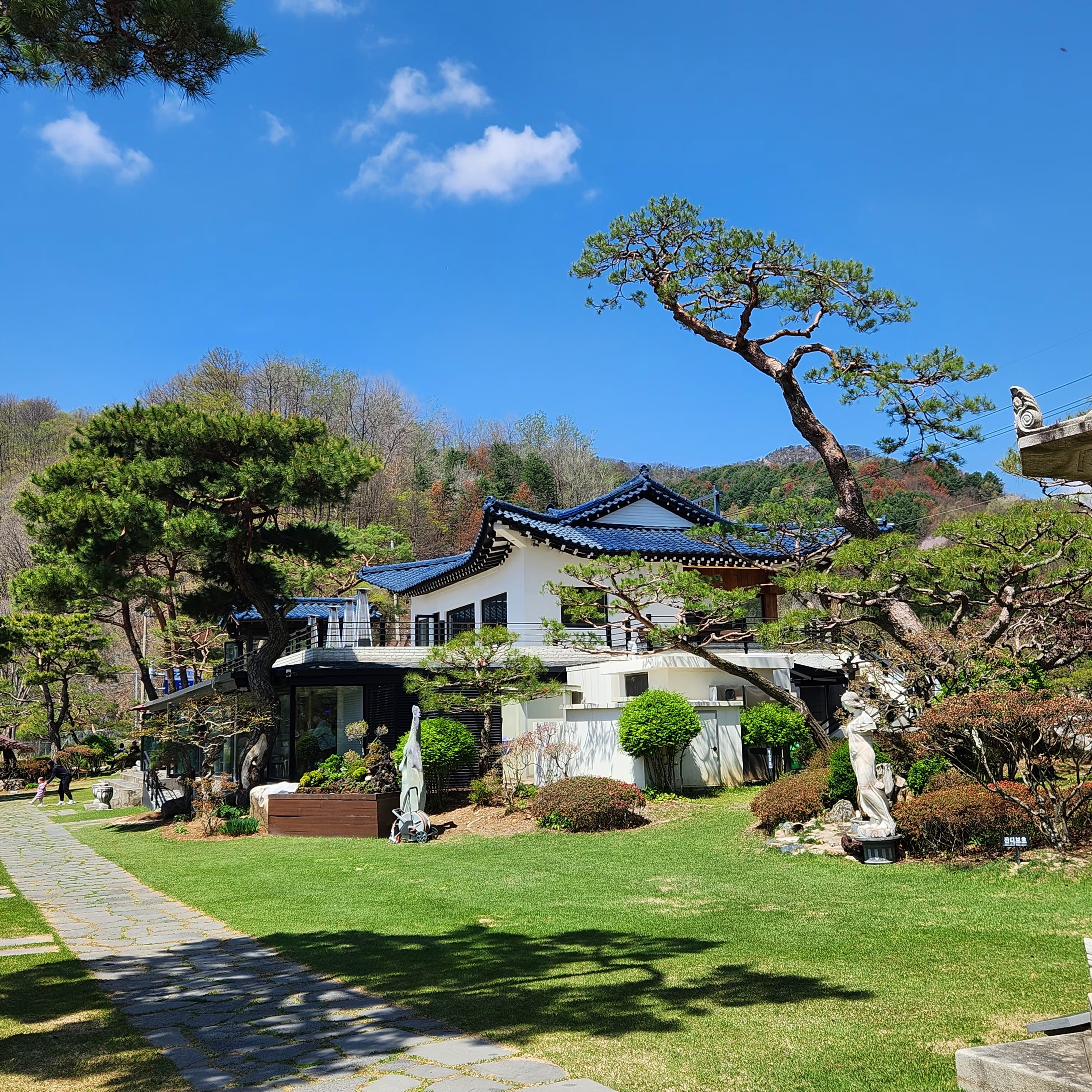 가평춘천-월송유로베이커리앤로스터리-외부