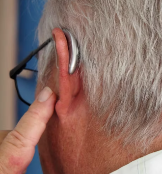 귀에서 삐소리가 나는 이유 이명 원인 대처법